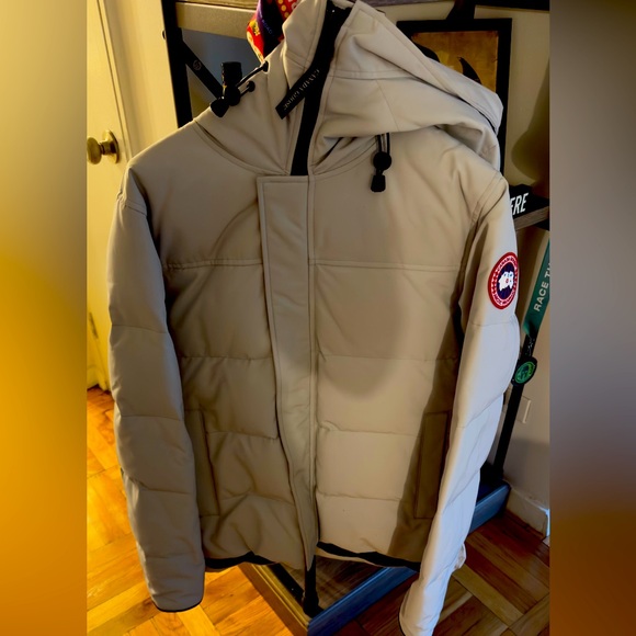 Men’s Canada Goose Jacket Size M
